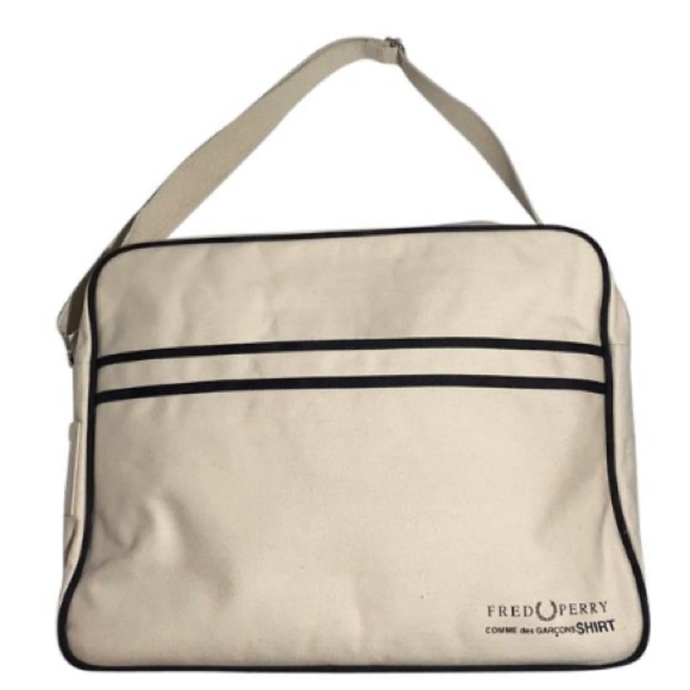 Comme des garçon messenger bag